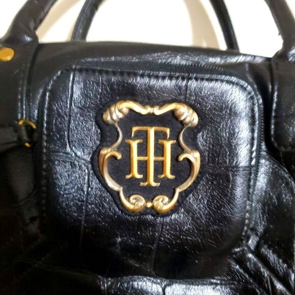 Tommy Hilfiger Black Monogram Bag - Picture 6 of 15